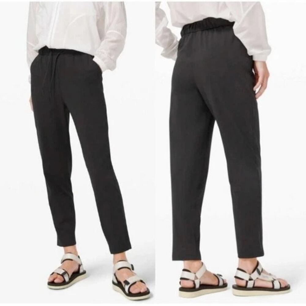 Lululemon Keep Moving 7/8 Crop High Rise Paper Bag Drawstring Pants Size 2 Black